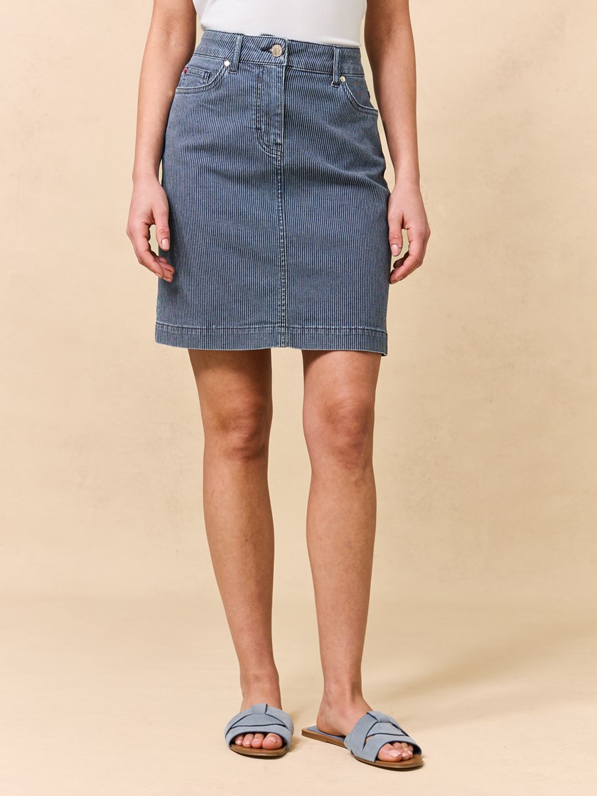 7510843 DAA 7510843_DAA-JEANPAUL-H25-Front_5294_Patty stripet skjørt_Patty stripet skjørt DAA_Patty stripet skjørt DAA 7510843.jpg_Front||Front