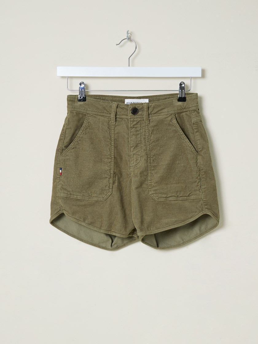7511244 AFP 7511244_AFP-JEANPAUL-H25-Front_1919_Cille shorts AFP 7511244.jpg_