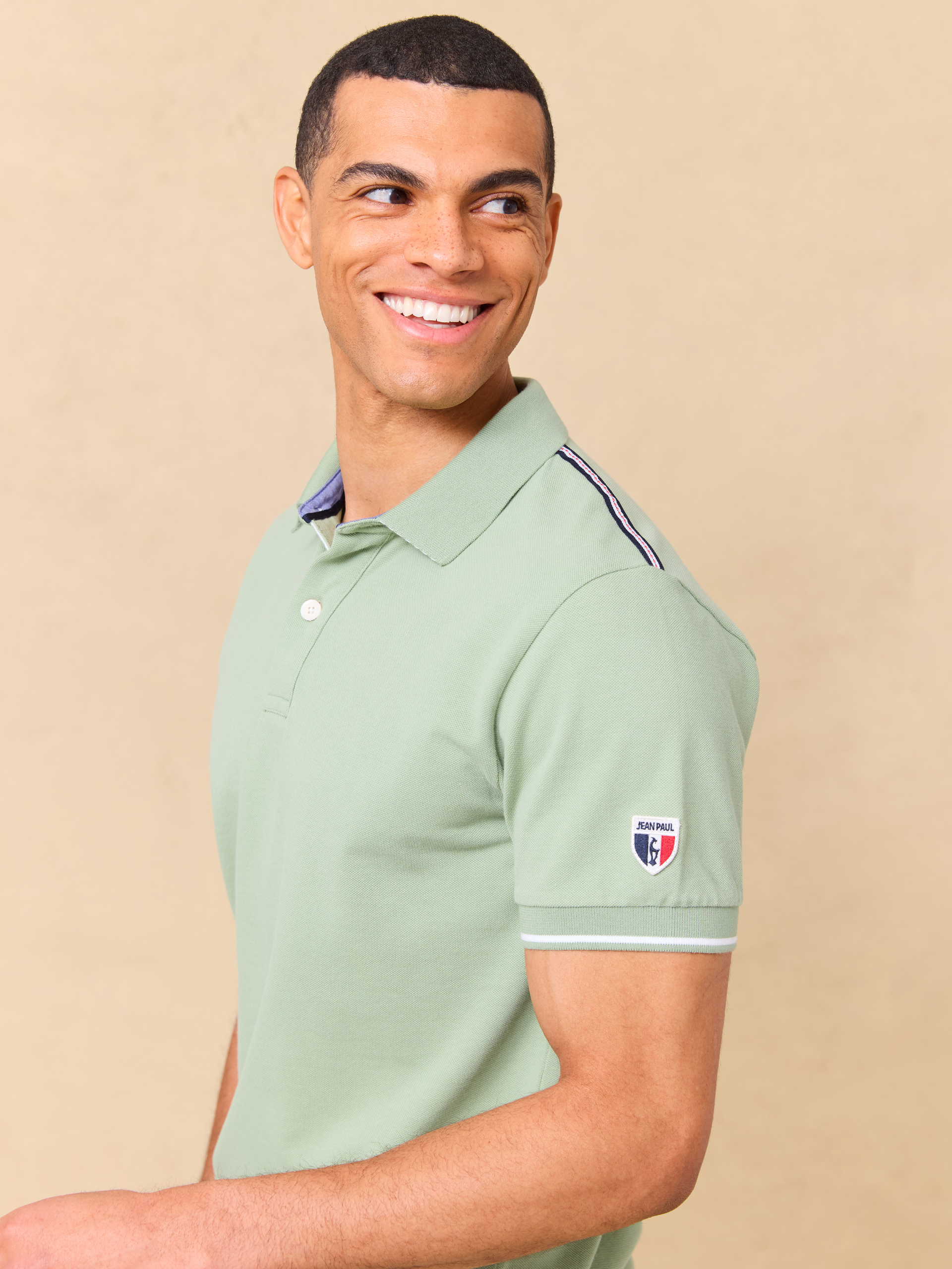 Raphael pique 7511247_GJO-JEANPAUL-H25-Front_6985_Raphael pique GJO 7511247.jpg_Front