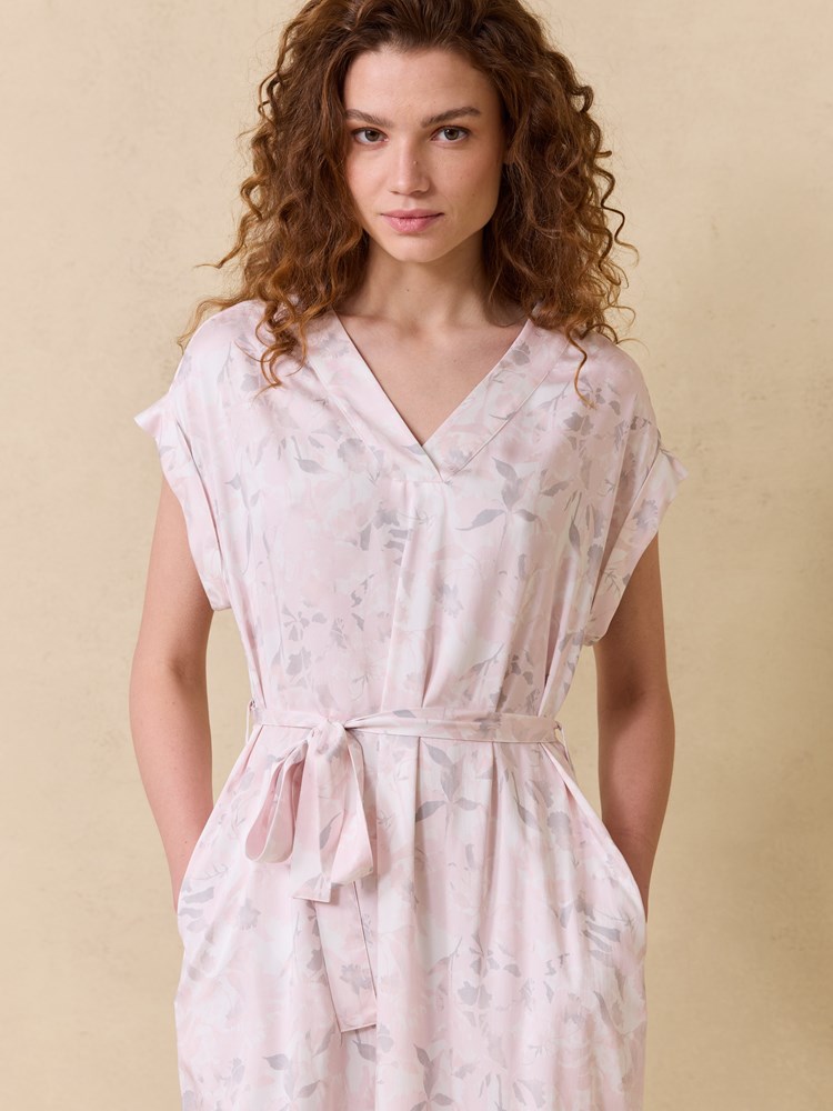 Luca kjole 7511393_S39-JEANPAUL-H25-Modell-Front_4280_Luca kjole S39_Luca kjole S39 7511393.jpg_Front||Front