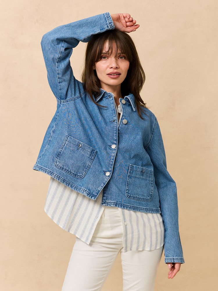 Betty denimjakke 7511438_D05-JEANPAUL-H25-Front_4843_Betty denimjakke D05 7511438.jpg_Front||Front