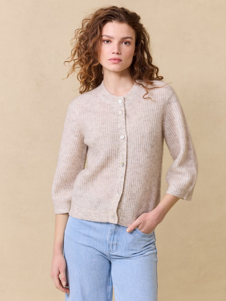 Henny cardigan 7511559_Jean Paul_Henny Cardigan_Pre_A25 (2)_Henny cardigan I3O_Henny cardigan I3O 7511559.jpg_