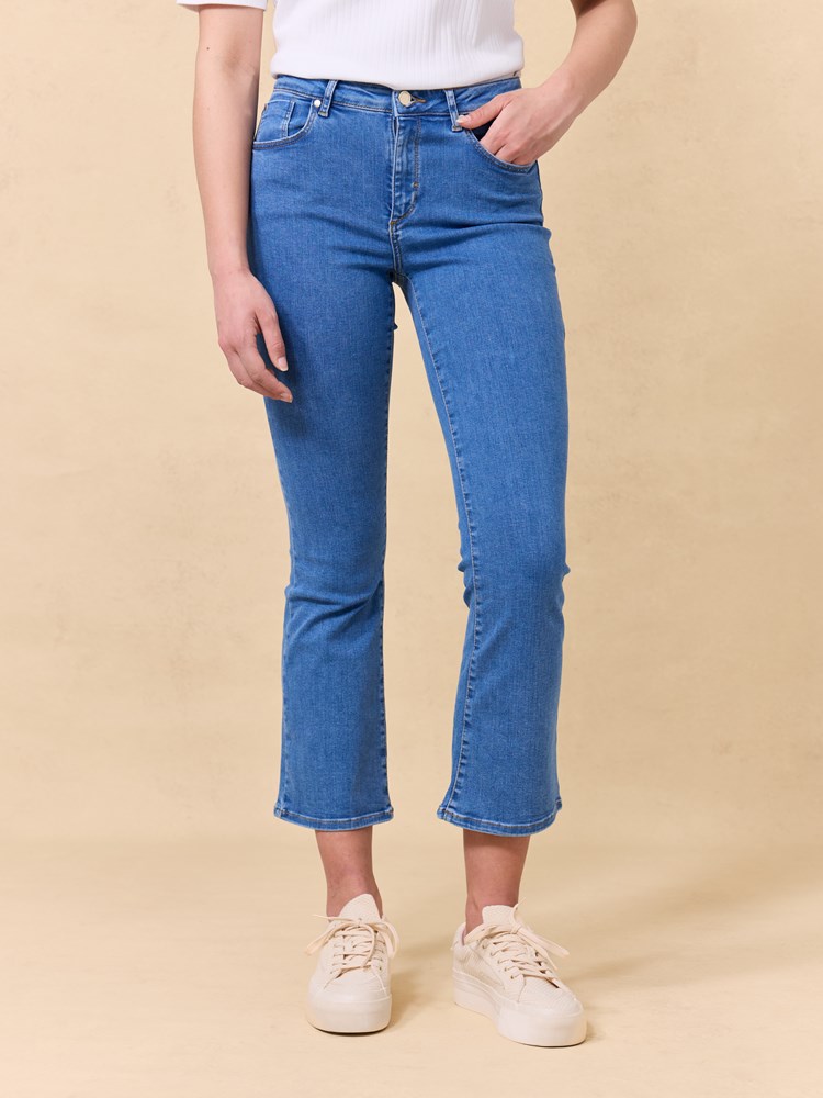 Sabine cropped flared jeans 7511780_DAC_Jean Paul_Sabine Cropped Flare Jeans_H25 (3)_Sabine cropped flared jeans DAC 7511780.jpg_