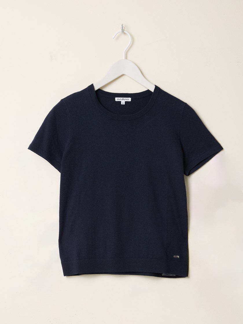 7511983 EM6 7511983_EM6_Jean Paul_Angie Genser_A25 (5)_Angie genser EM6 7511983.jpg_