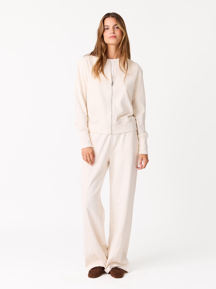 Mina cardigan 7512041_I2O-JEANPAUL-W25-Modell-Front_7795_Mina cardigan I2O_Mina cardigan I2O 7512041.jpg_Front||Front