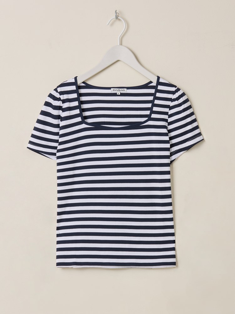 Zoe t-skjorte 7512138_EM6-JEANPAUL-H25-Front_8237_Zoe t-skjorte EM6 7512138.jpg_