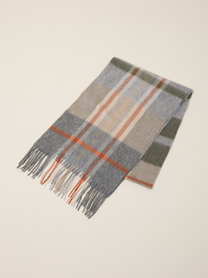 7512330 GMR 7512330_GMR-JEANPAUL-A25-Front_6716_Dion ullskjerf GMR.jpg_Front