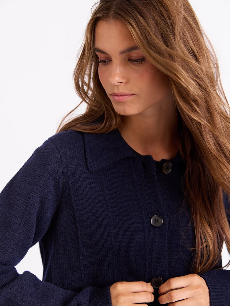 Yasmine cardigan 7512397_EM6_Jean Paul_Yasmine Cardigan_A25 (2)_Yasmine cardigan EM6_Yasmine cardigan EM6 7512397.jpg_