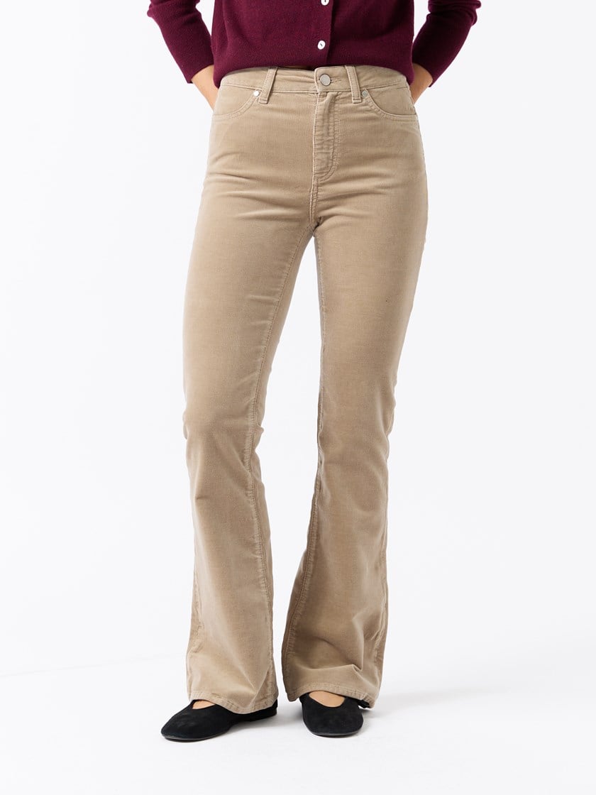 7512516 AEI 7512516_AEI_Jean Paul_Ine Cord Bellbottom_A25 (3)_Ine cord bellbottom AEI.jpg_