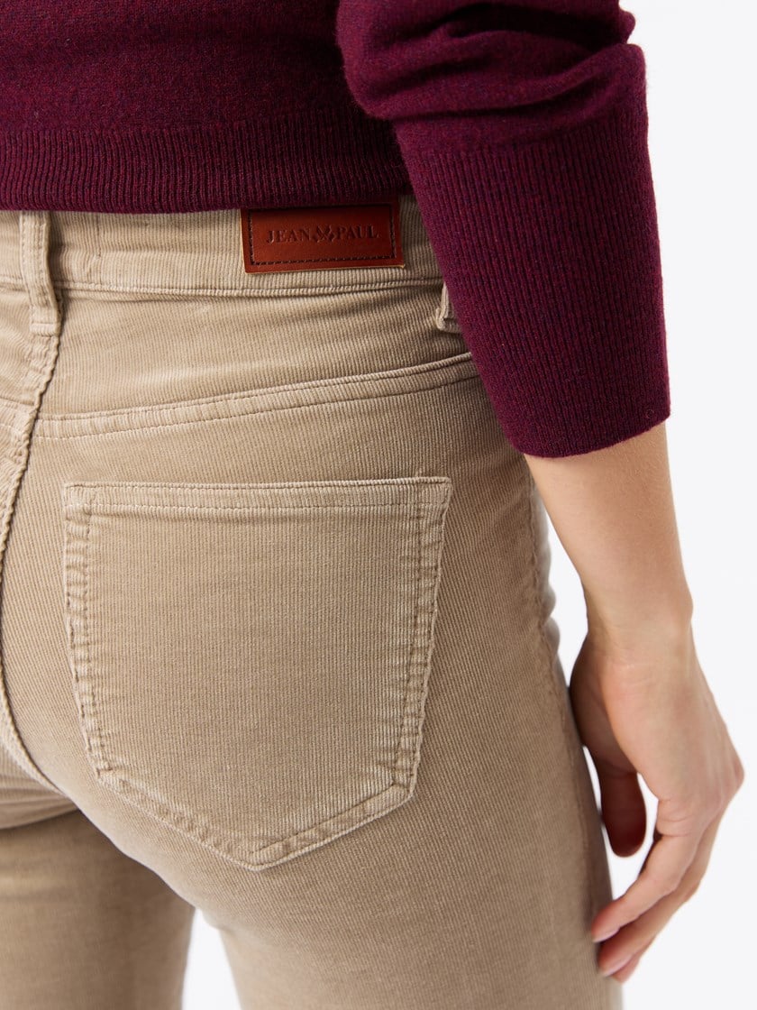 7512516 AEI 7512516_AEI_Jean Paul_Ine Cord Bellbottom_A25 (5)_Ine cord bellbottom AEI.jpg_