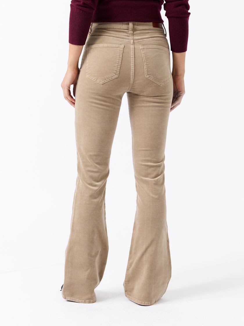 7512516 AEI 7512516_AEI_Jean Paul_Ine Cord Bellbottom_A25 (6)_Ine cord bellbottom AEI.jpg_