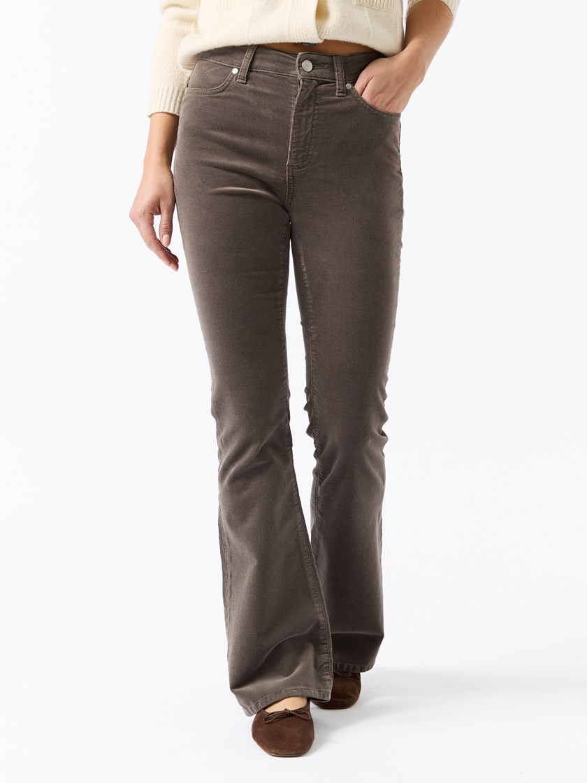 7512516 APR 7512516_APR_Jean Paul_Ine Cord Bellbottom_A25 (3)_Ine cord bellbottom APR.jpg_