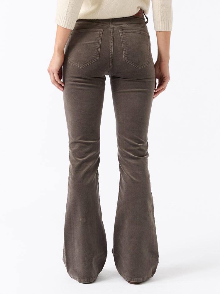 Ine cord bellbottom 7512516_APR_Jean Paul_Ine Cord Bellbottom_A25 (6)_Ine cord bellbottom APR.jpg_