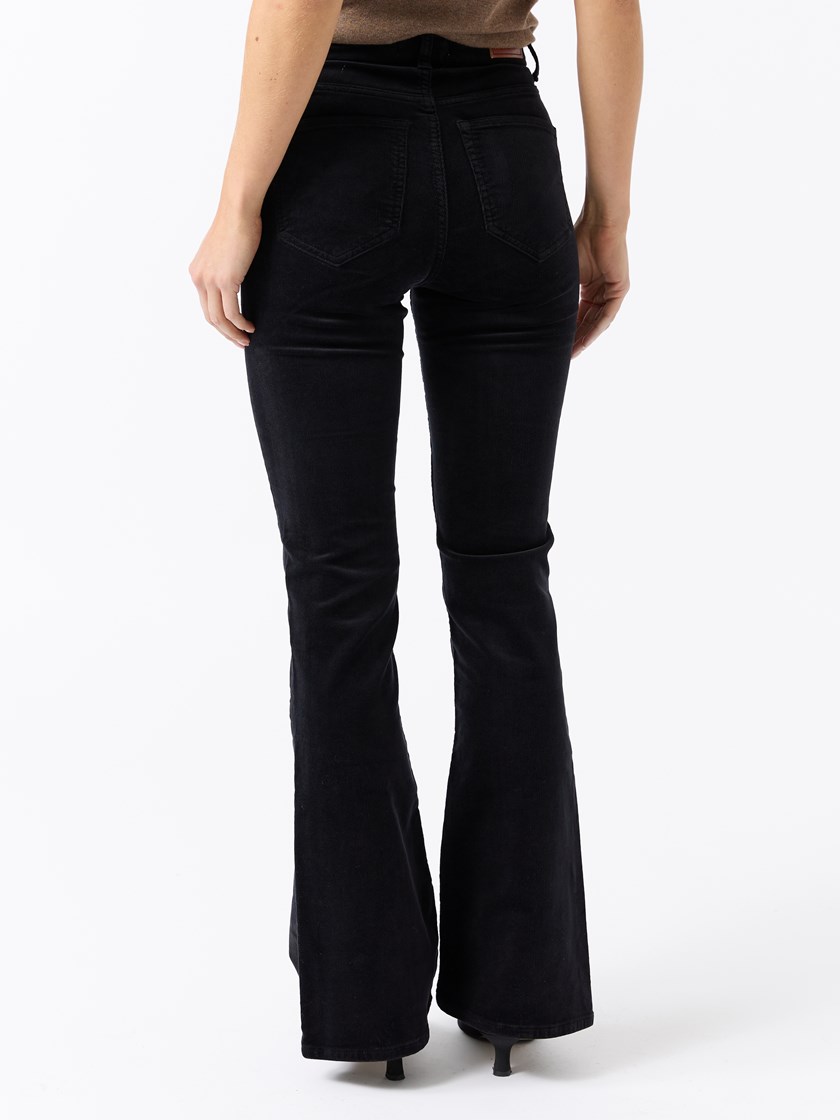 7512516 C25 7512516_C25_Jean Paul_Ine Cord Bellbottom_A25 (2)_Ine cord bellbottom C25.jpg_