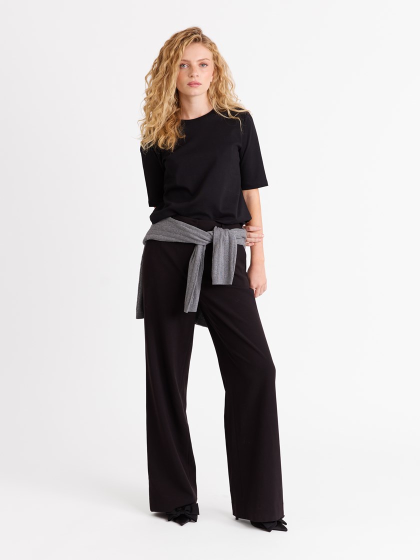 7512295 C25 7512536_ID2_Jean Paul_Annie Tee_A25 (5)_Juni bukse C25_Juni bukse C25 7512295.jpg_