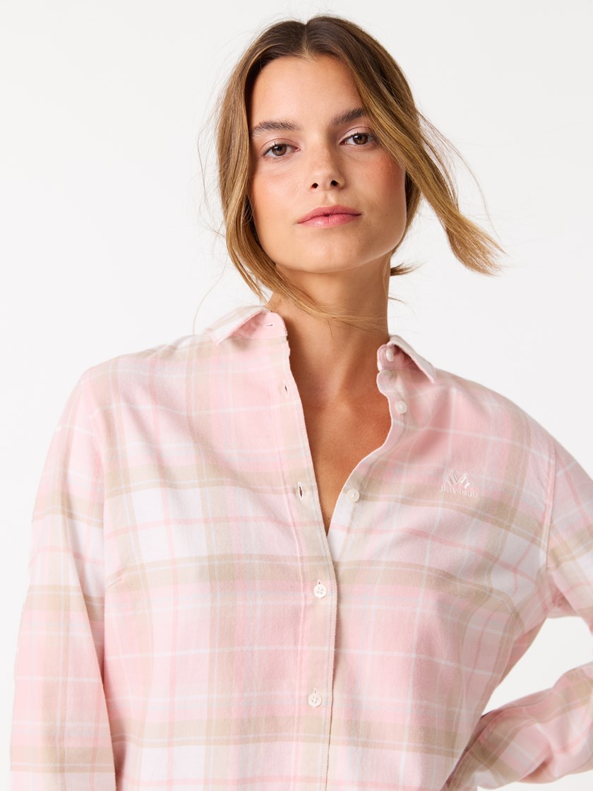 7513075 MJM 7513075_MJM-JEANPAUL-W25-Modell-Front_523_Manon skjorte MJM.jpg_