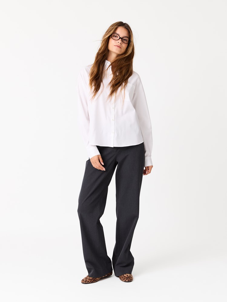 Esme skjorte 7513076_O68-JEANPAUL-W25-Modell-Front_2714_Esme skjorte O68_Esme skjorte O68 7513076.jpg_