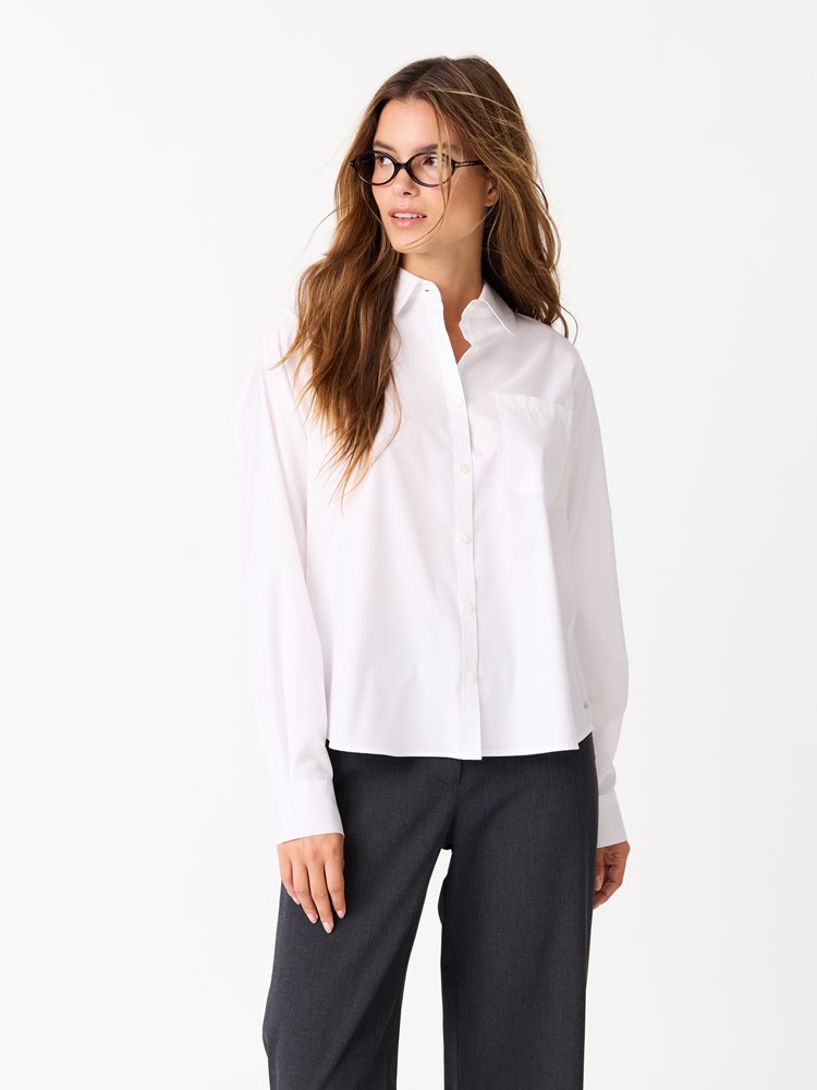 Esme skjorte 7513076_O68-JEANPAUL-W25-Modell-Front_3392_Esme skjorte O68_Esme skjorte O68 7513076.jpg_