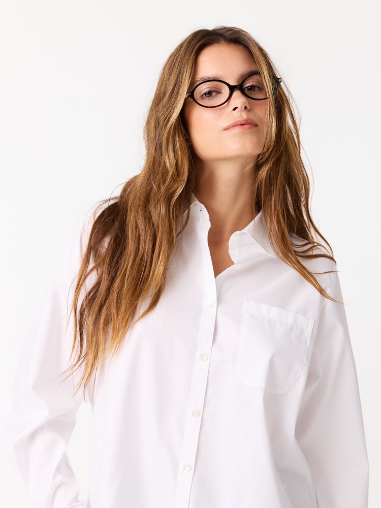 Esme skjorte 7513076_O68-JEANPAUL-W25-Modell-Front_7542_Esme skjorte O68_Esme skjorte O68 7513076.jpg_