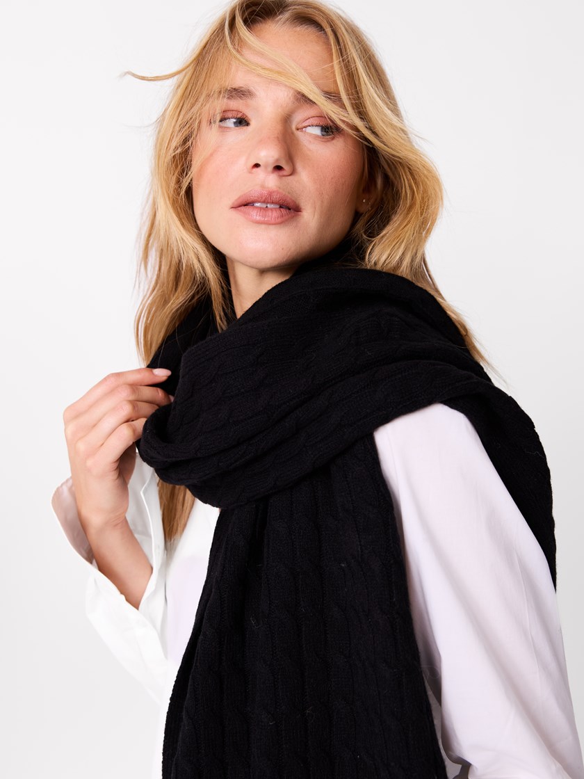 7513090 C25 7513090_C25_Jean Paul_Christiane Skjerf_W25 (1)_Christiane skjerf C25_Christiane skjerf C25 7513090.jpg_