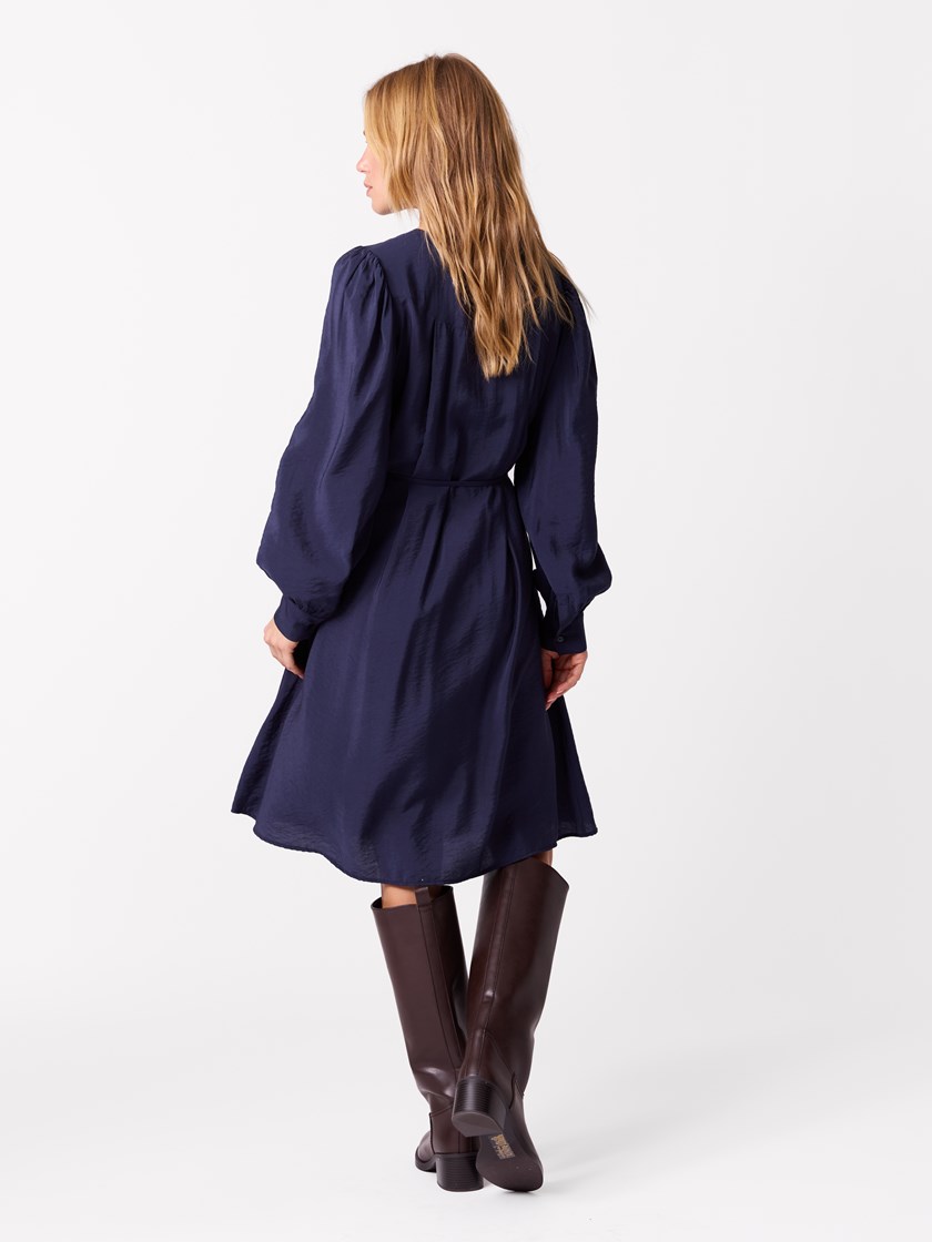 7513121 EM6 7513121_EM6_Jean Paul_Louise Kjole_W25 (3)_Louise kjole EM6_Louise kjole EM6 7513121.jpg_