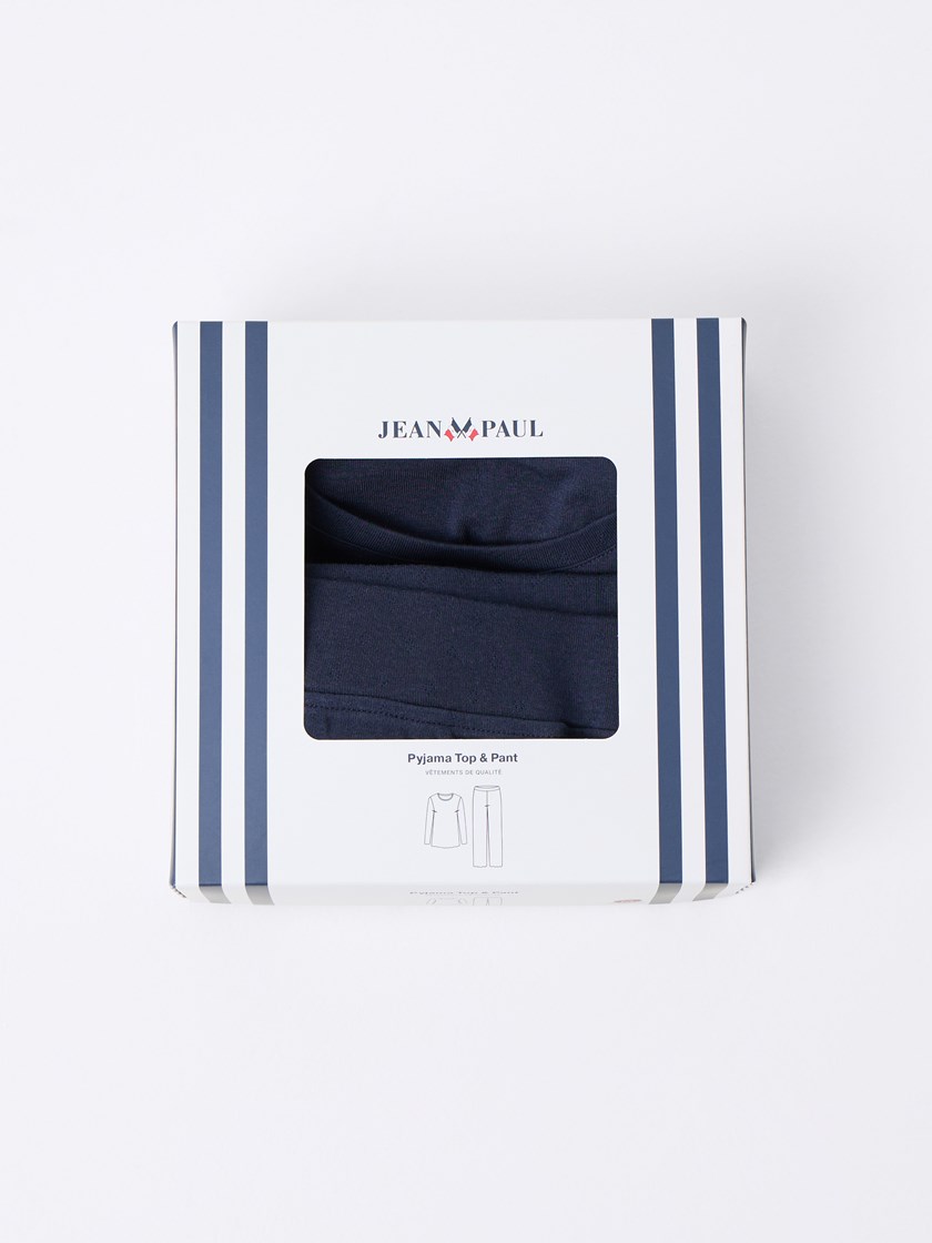 7513196 EM6 7513196_EM6-JEANPAUL-W25-Front_6634_Enja pysjamas EM6_Enja pysjamas EM6 7513196.jpg_Front||Front