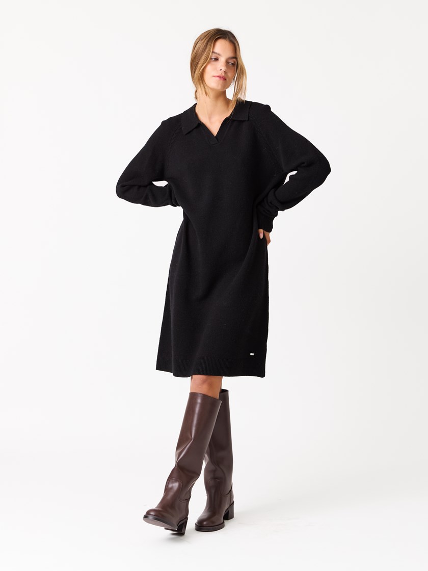 7513310 C25 7513310_C25-JEANPAUL-W25-Modell-Front_8109_Majsen kjole C25.jpg_