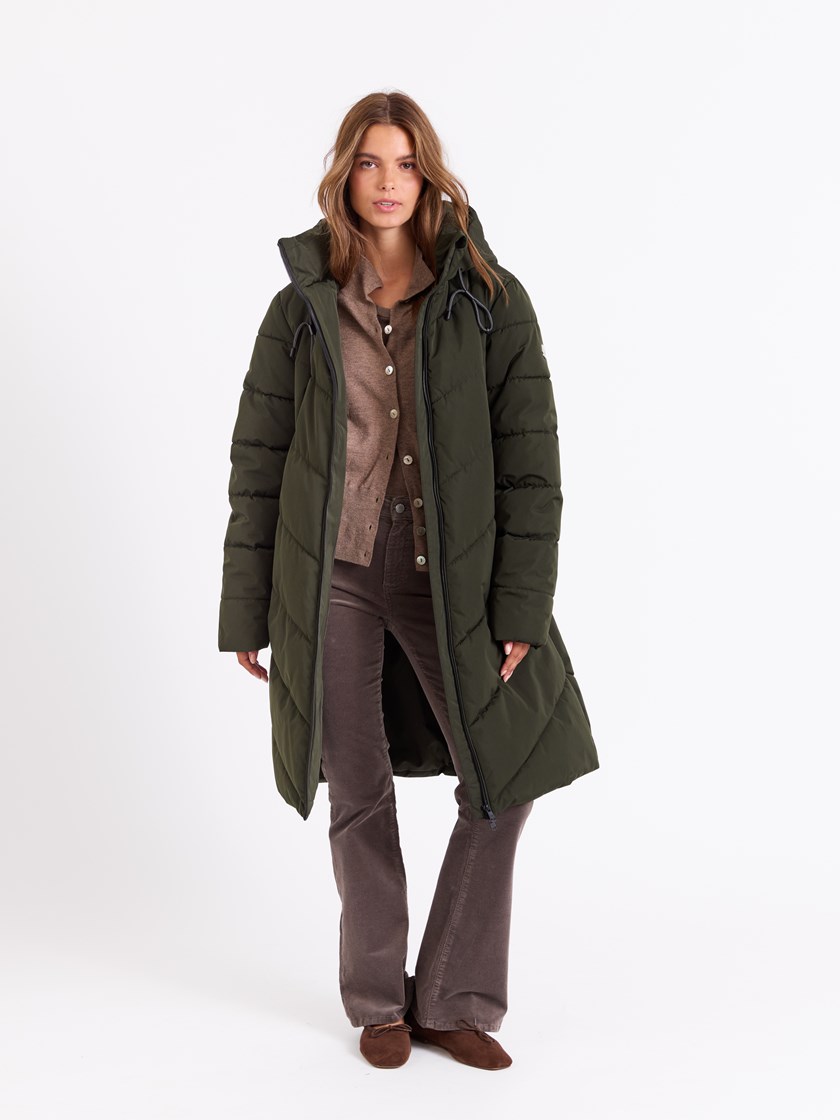 7513327 GOY 7513327_GOY_Jean Paul_Alba kåpe_A25 (10)_Alba kåpe GOY_Alba kåpe GOY 7513327.jpg_