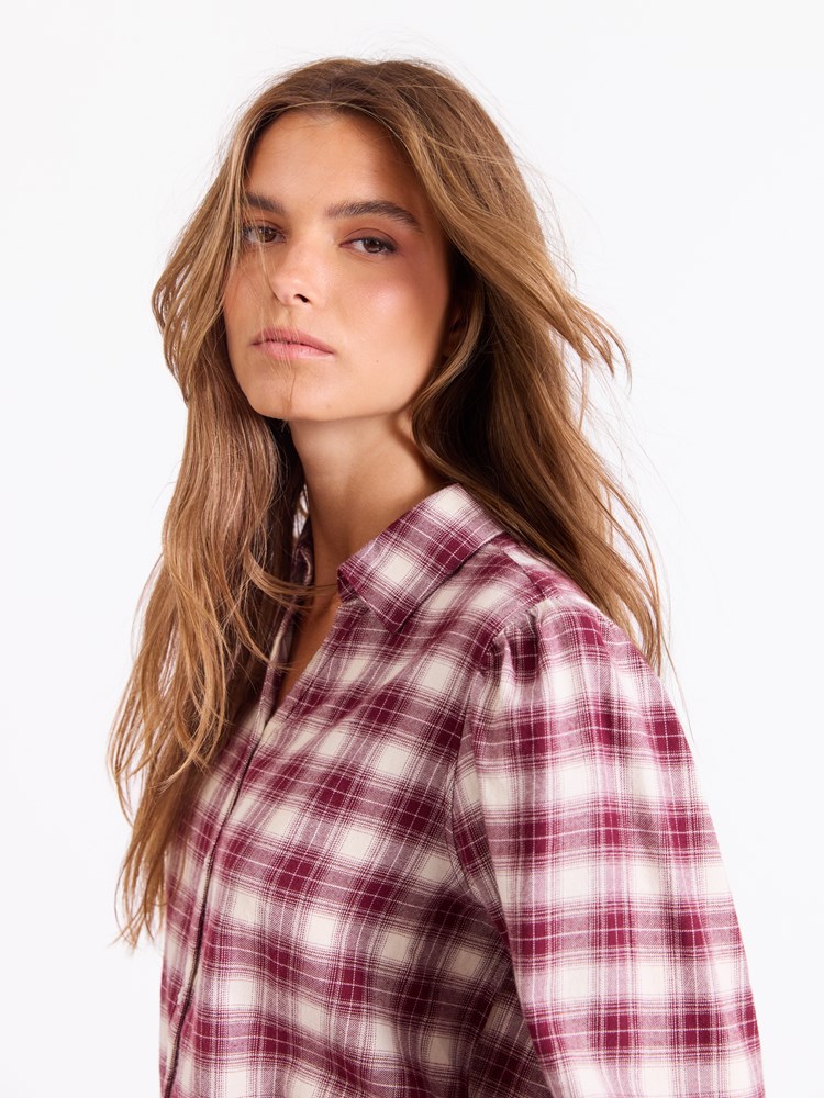 Marion skjorte 7513410_S83_Jean Paul_Marion Skjorte_A25 (6)_Marion skjorte S83.jpg_