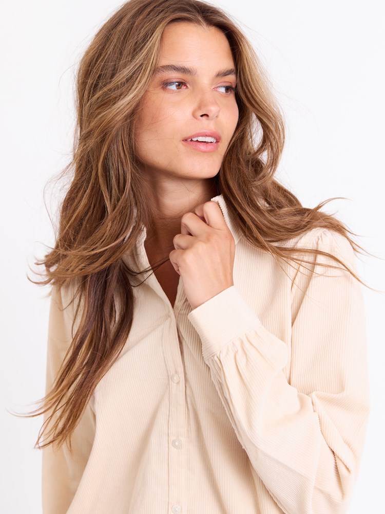 Marion cordskjorte 7513411_O63_Jean Paul_Marion Cord Skjorte_A25 (4)_Marion cordskjorte O63 7513411.jpg_