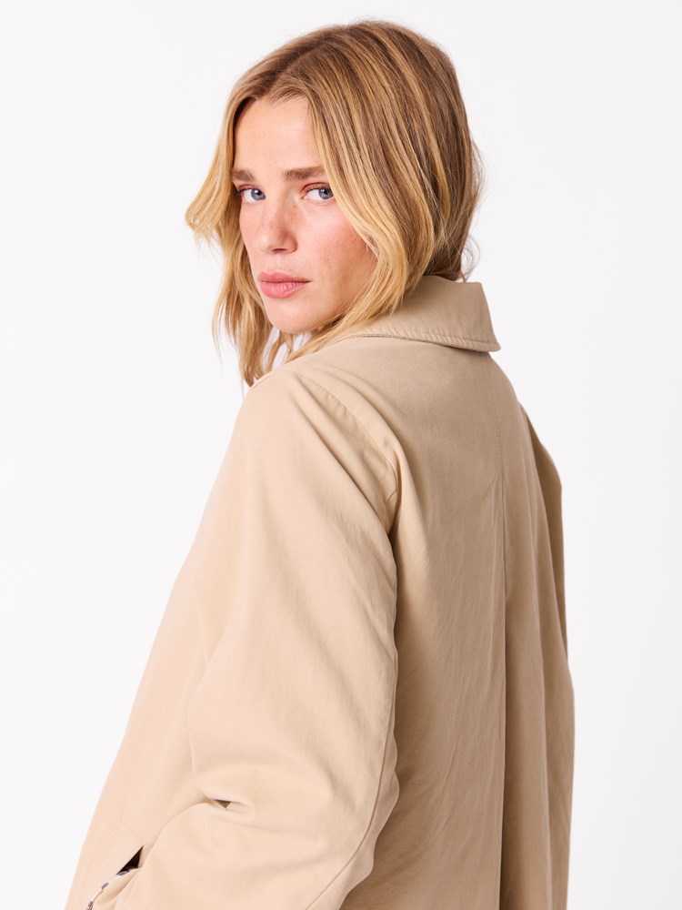 Lillybeth kåpe 7513854_AM7_Jean Paul_Lillybeth kåpe_S26 (11)_Lillybeth kåpe AM7.jpg_