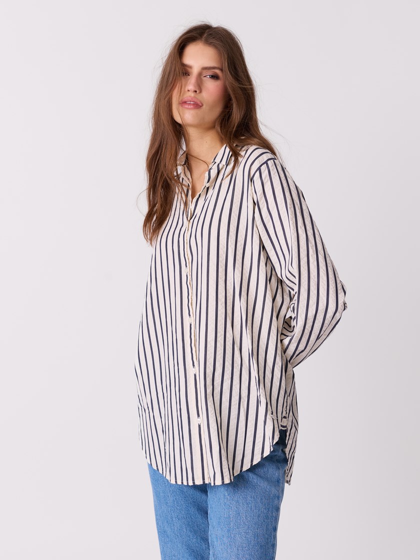 7513887 EM6 7513887_EM6_Jean Paul_Elly Skjorte_S26 (1)_Elly skjorte EM6 7513887.jpg_