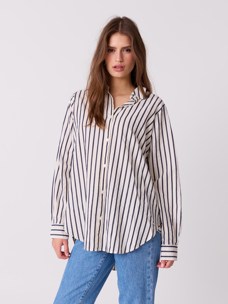 Elly skjorte 7513887_EM6_Jean Paul_Elly Skjorte_S26 (8)_Elly skjorte EM6.jpg_