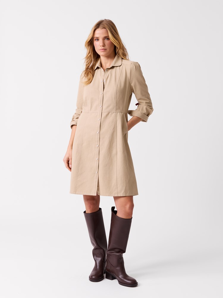 Brittany kjole 7514066_AM7-JEANPAUL-S26-Modell-Front (1)_Brittany kjole AM7_Brittany kjole AM7 7514066.jpg_