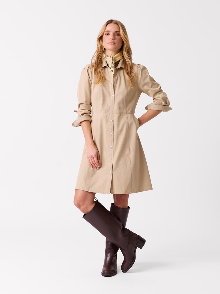 Brittany kjole 7514066_AM7-JEANPAUL-S26-Modell-Front (4)_Brittany kjole AM7_Brittany kjole AM7 7514066.jpg_
