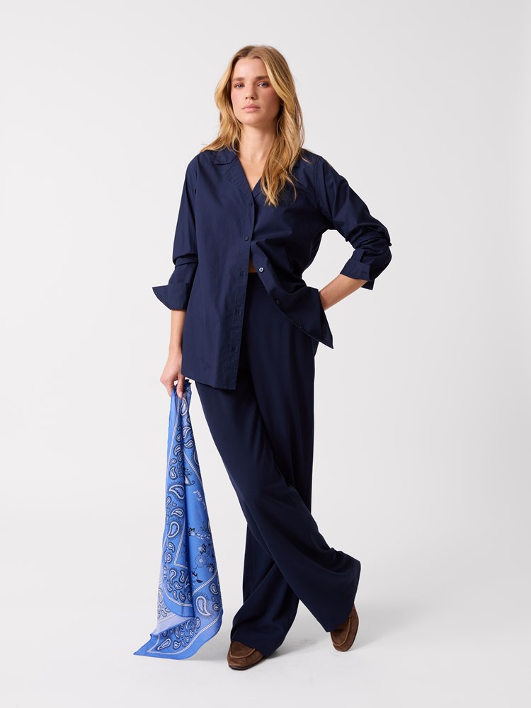 Bandana skjerf 7514091_EM6_Jean Paul_Dora Skjorte_S26 (1)_Bandana skjerf ECP 7514083.jpg_