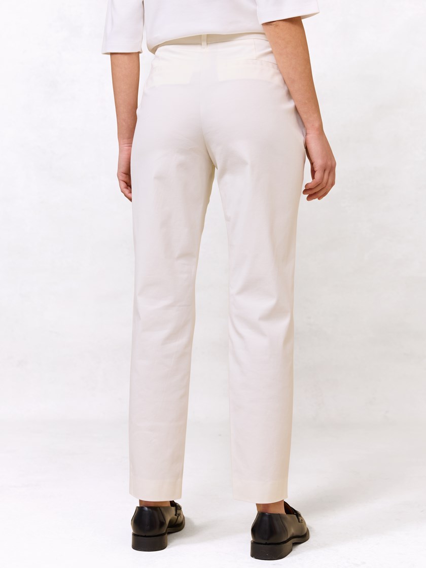 7514098 O79 7514098_O79_Jean Paul_Caroline Chinos_S26 (2).jpg_