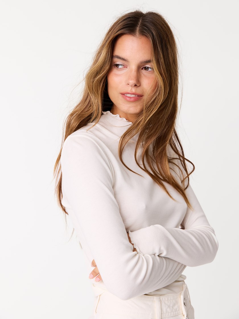 7514265 O79 7514265_O79-JEANPAUL-W25-Modell-Front_8434_Arianne topp O79 7514265.jpg_Front||Front