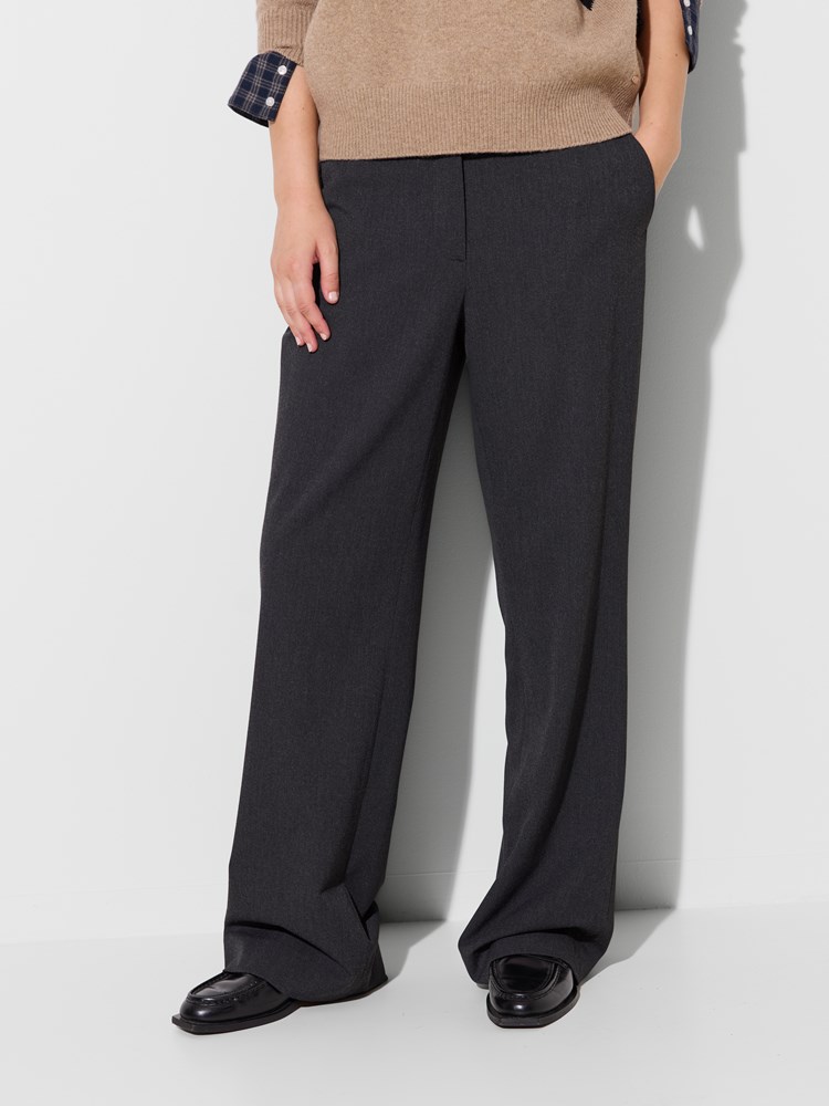 Juni bukse 7514272_IGG-JEANPAUL-W25-Modell-Front_4320_Juni bukse IGG.jpg_Front||Front