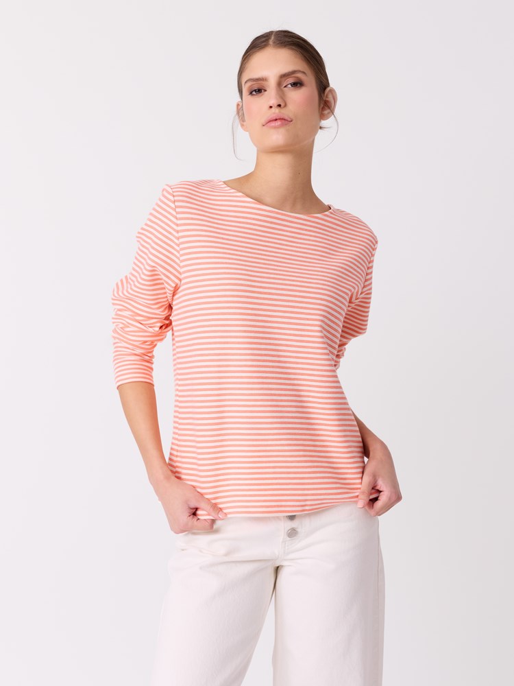 Mary topp 7514428_MNJ_Jean Paul_Mira Topp_H26 (3)_Mary topp MNJ 7514428.jpg_
