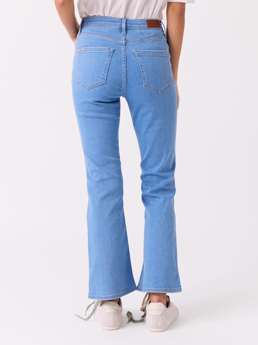 7514802 DAE 7514802_DAE_Jean Paul_Sabine Cropped Flared Jeans_H26 (4)_Sabine cropped flared jeans DAE.jpg_
