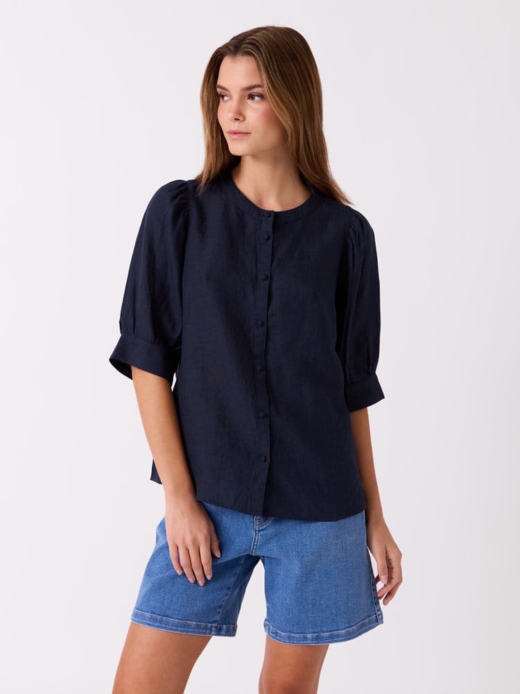 Lisa linbluse 7514917_EM6_Jean Paul_Lucy Linbluse_H26 (3)_Lisa linbluse EM6.jpg_