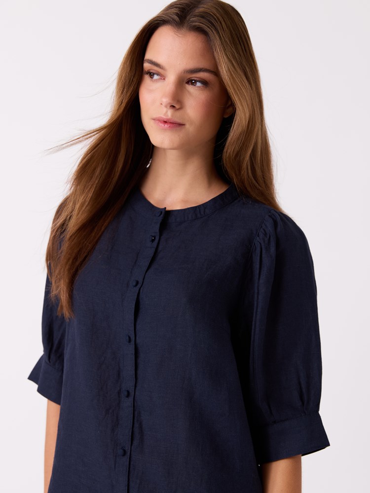 Lisa linbluse 7514917_EM6_Jean Paul_Lucy Linbluse_H26 (4)_Lisa linbluse EM6.jpg_