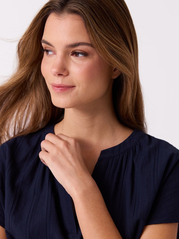 Lilly bluse 7515044_EM6-JEANPAUL-H26-Front_6372.jpg_