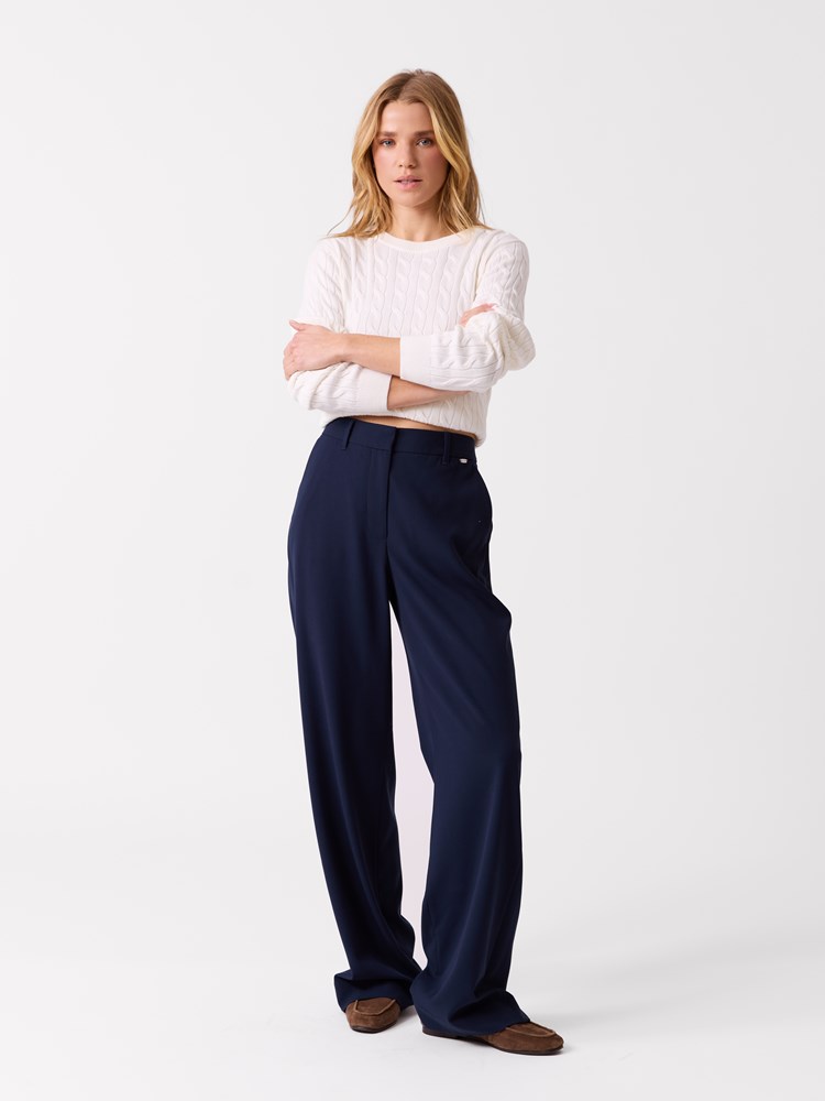 Ana genser 7515081_O79-JEANPAUL-S26-Modell-Front_Ana genser O79_Ana genser O79 7515081.jpg_