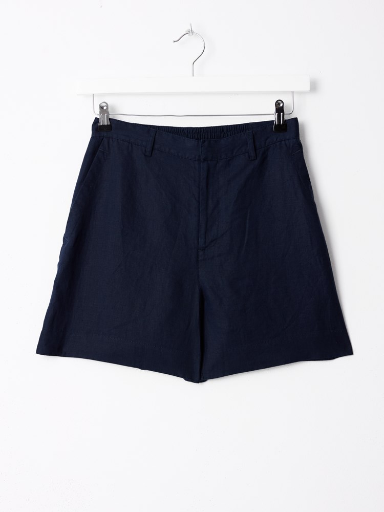 Lucy linshorts 7515086_EM6-JEANPAUL-H26-Front_6701_Lucy linshorts EM6.jpg_