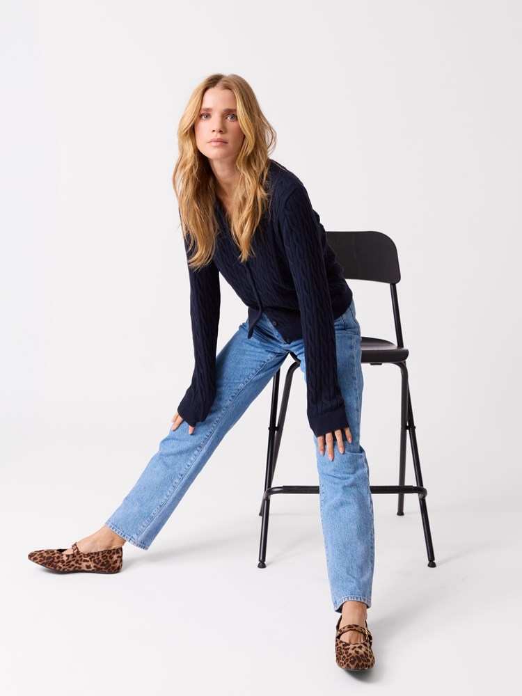 Ana cardigan 7515088_EM6-JEANPAUL-S26-Modell-Front (2)_Ana cardigan EM6.jpg_