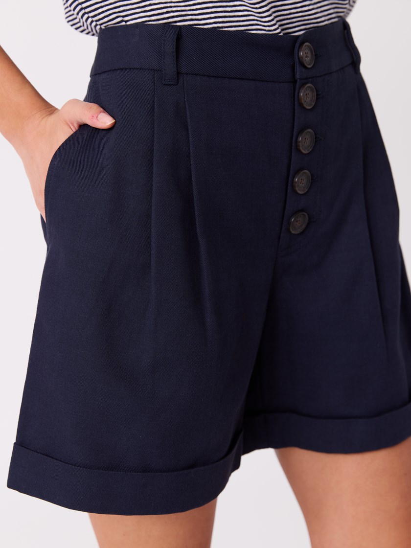7515117 EM6 7515117_EM6_Jean Paul_Brita Shorts_H26 (3)_Brita shorts EM6.jpg_
