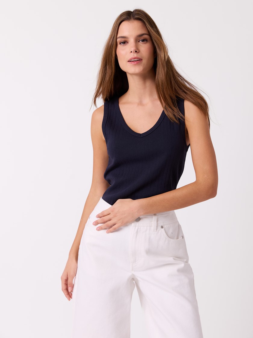 7515140 EM6 7515140_EM6_Jean Paul_Vilma Singlet_H26 (5)_Vilma singlet EM6 7515140.jpg_