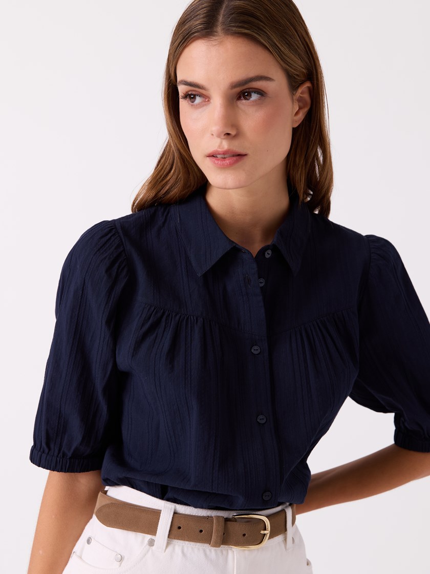 7515149 EM6 7515149_EM6-JEANPAUL-H26-Front_4720_Paige bluse EM6.jpg_Front